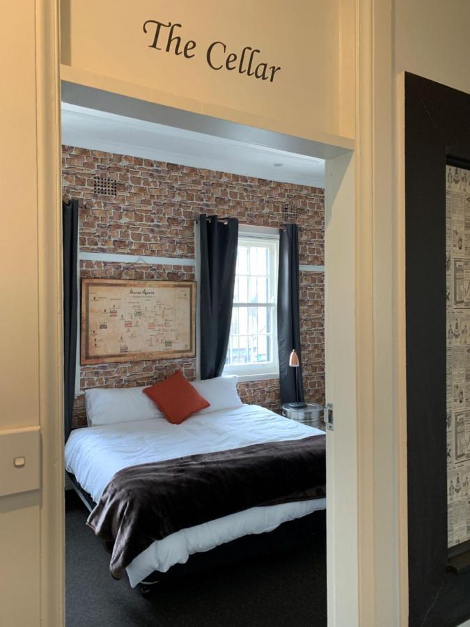 Cat And Fiddle Balmain Hotel Sydney Luaran gambar